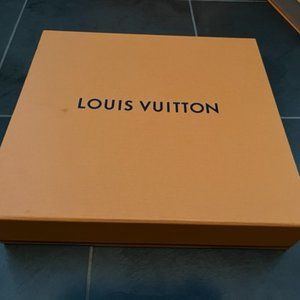 Like New Louis Vuitton Magnetic Box